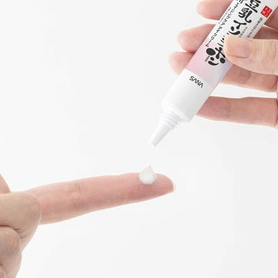SANA Namerakahonpo Wrinkle 20g | Contorno de Ojos